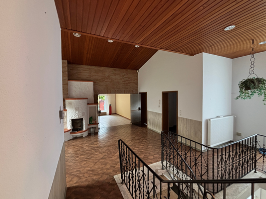 OG - Eingangsbereich mit Galerie