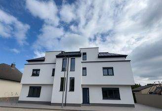 Image Oct 18, 2025, 04_18_26 PM