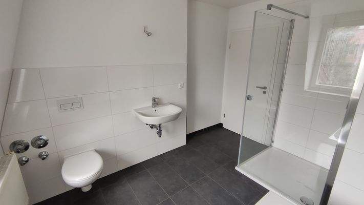 Badezimmer, Blickrichtung Flur