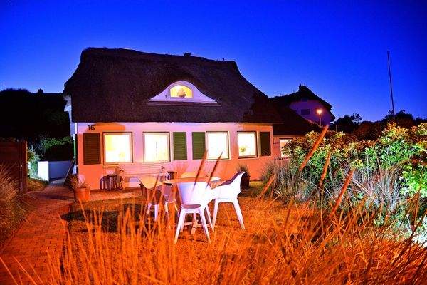 Ansicht Haus bei Nacht