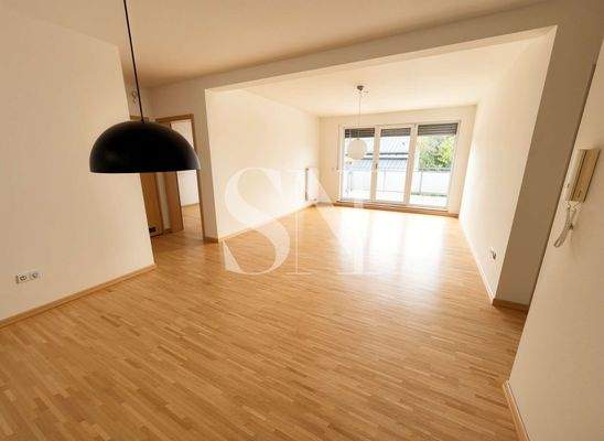 Wohn-/Essbereich mit Zugang Balkon 