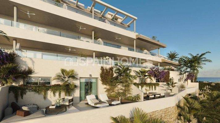 Beachside Sea-View Flats with Pool and Parking in Benalmadena