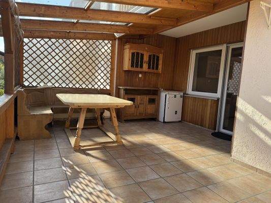 überdachte Terrasse