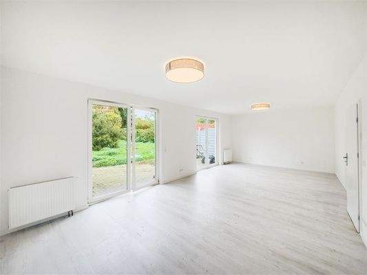 Wohnzimmer mit Sonnenterrasse