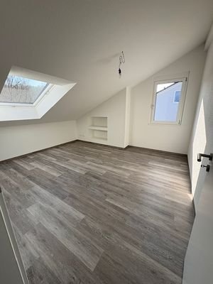 Schlafzimmer DG l.1.jpg