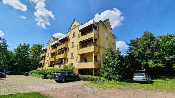 Frisch renoviert! 3-Zimmer-Wohnung im Stadtzentrum von Döbeln mit Balkon