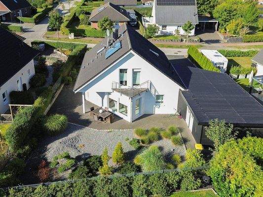 Einfamilienhaus - stilvoll, hell und gepflegt 