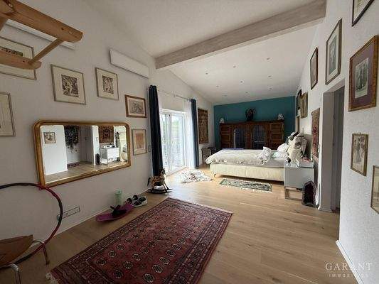 Haupt-Schlafzimmer OG