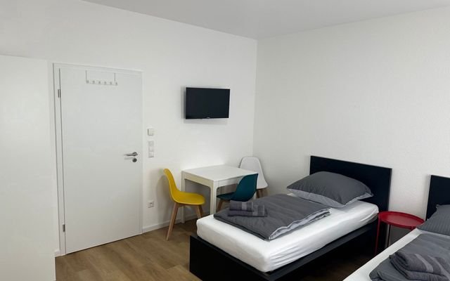 WG Zimmer Stuttgart Obertürkheim Zimmer 4 bei urbanbnb 2.jpeg