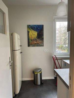 Küche mit Blick ins Grüne