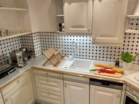 Küche sehr gut ausgestattet