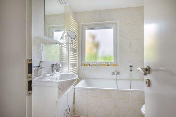 Badezimmer Erdgeschoss (1)