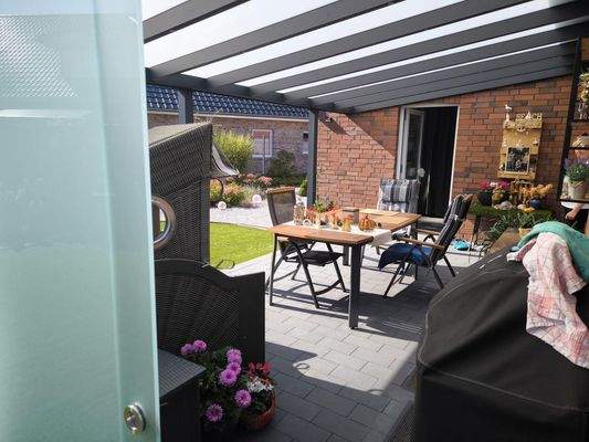 Seiteneingang Glastür Terrasse