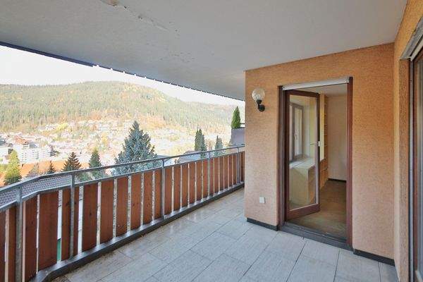 Balkon mit Blick zum Wohnzimmer