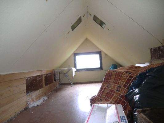 2. Gebäude Innen DG.JPG