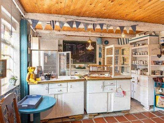 Café im ehemaligen Stallbereich