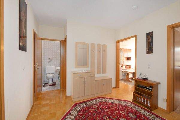 Diele und separates WC