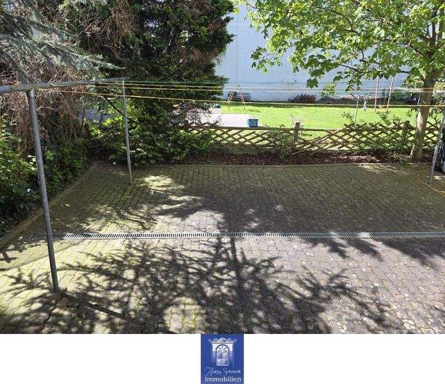 Gemütliche Altbauwohnung mit großem Balkon! - Photo 4