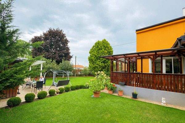 Image Sep 3, 2025, 11_30_12 PM