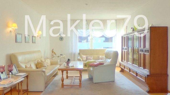 Blick ins Wohnzimmer