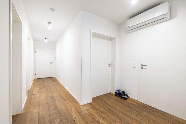 Flur mit Klimaanlage