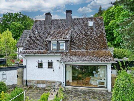 Hausansicht von der Seite