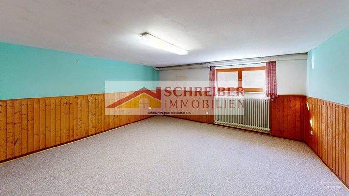 Gepflegtes-Einfamilienhaus-in-Bad-Laasphe-Niederlaasphe-Bedroom-Defurnished