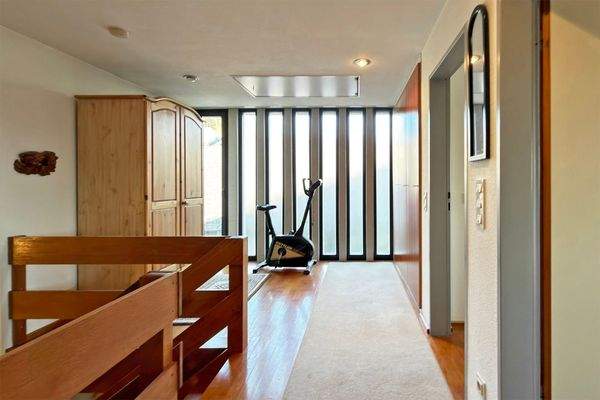 helle, große Diele im DG