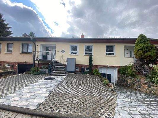 Stellplatz vor dem Haus