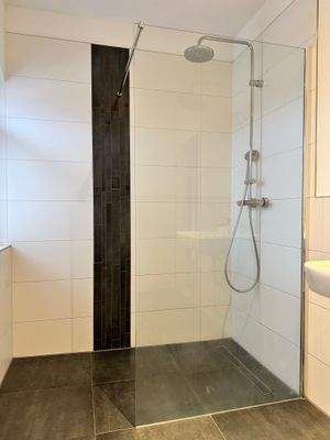 Duschbad im OG