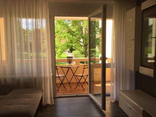 Wohnzimmer zum Balkon