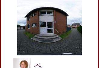 Wohnhaus mit 3 Garagen in Harsewinkel