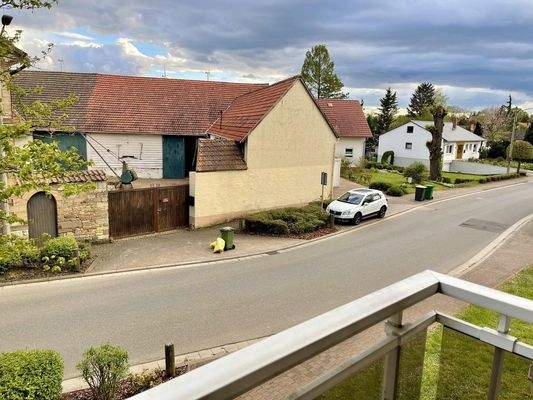 Balkon Blick Richtung Ort