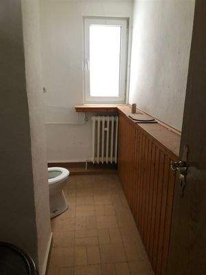 WC und Wirtschaftsraum OG