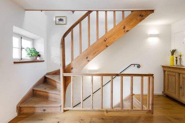 Eichen- und Kiefernholz