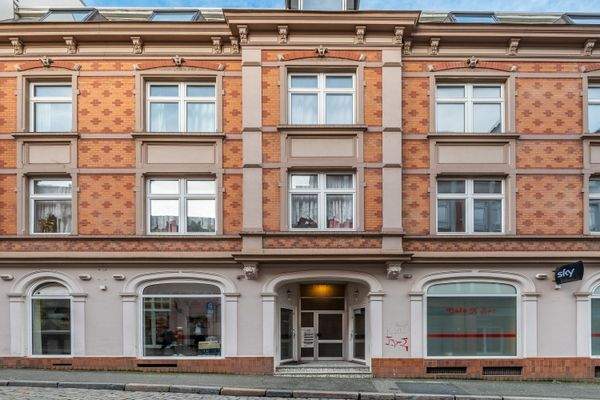 Lübeck-Mehrfamilienhaus-mit Gewerbeeinheit-in-zentraler-Lage-6