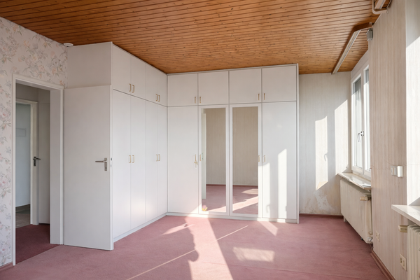 SCHLAFEN II OG - KI GENERIERT