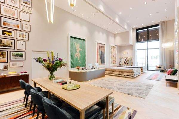 Innenansicht Showroom 1.jpg