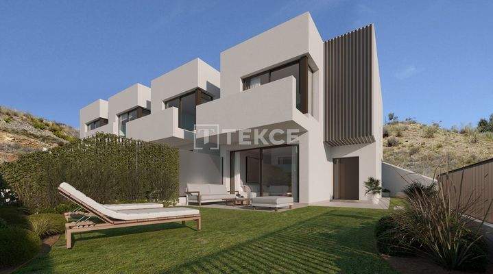 Beautiful Sea View Villas in Rincon de la Victoria Malaga