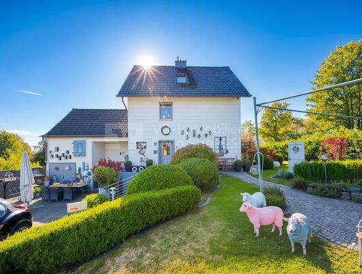 Frontbild - (KI bearbeitet)