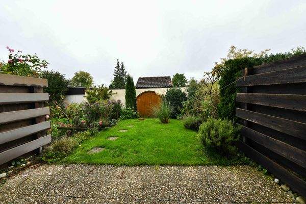 Garten mit Terrasse