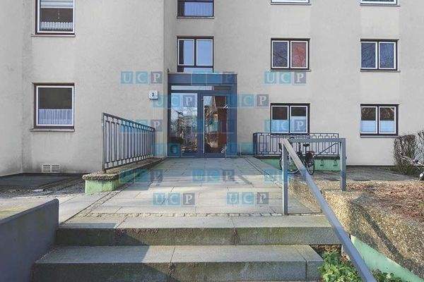 0AF8E9B1-774C-4181-98C9-9171F7