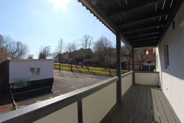 ...zum Nord-Ost-Balkon