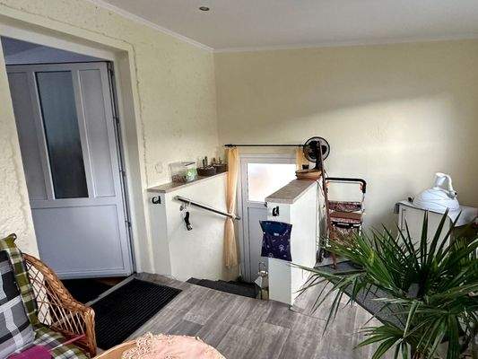 Veranda mit 2. Haustür