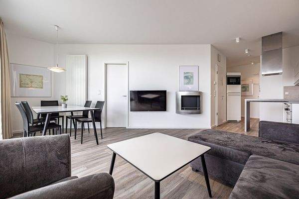 und direktem Zugang zum offenen Wohnbereich