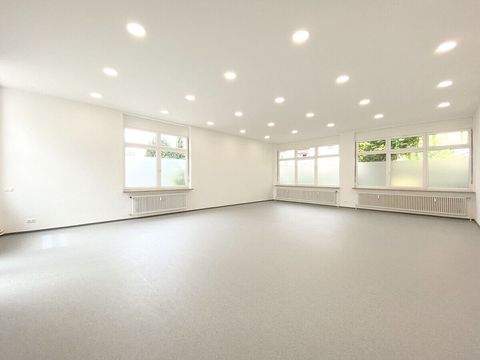 Augsburg Halle, Augsburg Hallenfläche