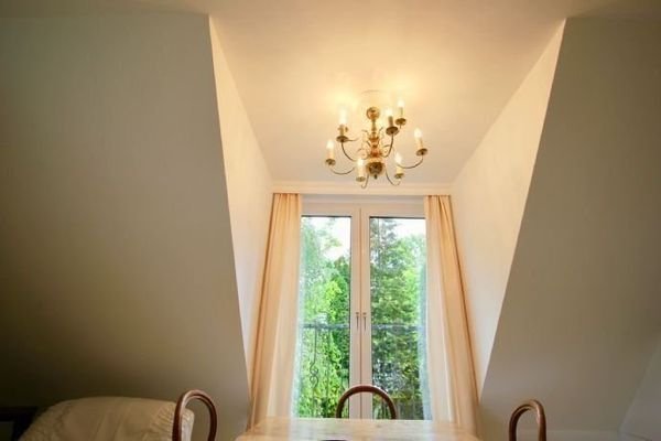 Fenster mit französischem Balkon