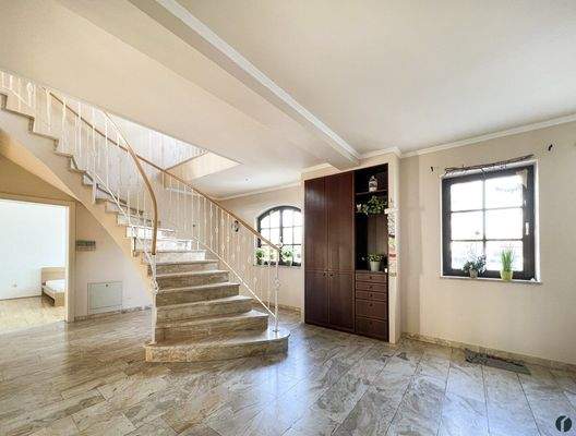 Große Eingangshalle