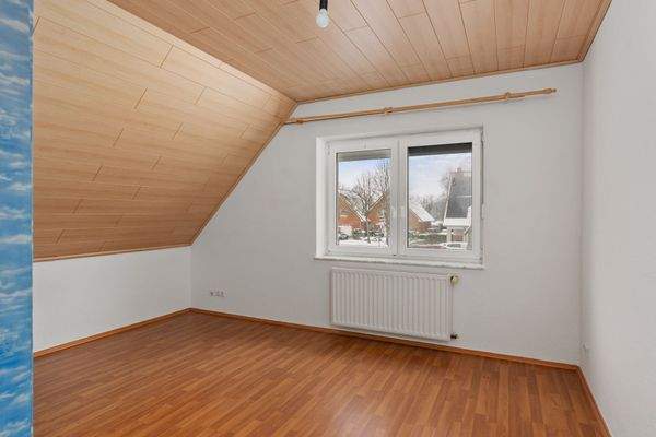 Zimmer 2 im Dachgeschoss 13,30m²
