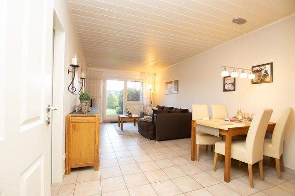 Wohn- und Essbereich